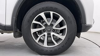 Used 2022 Mahindra Scorpio N Z8 L Petrol AT 7 STR Petrol Automatic tyres RIGHT FRONT TYRE RIM VIEW