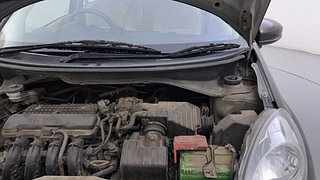 Used 2015 Honda Amaze [2013-2016] 1.2 S i-VTEC Petrol Manual engine ENGINE LEFT SIDE HINGE & APRON VIEW