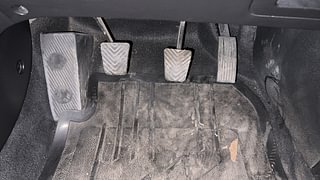 Used 2015 Hyundai Elite i20 [2014-2018] Asta 1.2 (O) Petrol Manual interior PEDALS VIEW