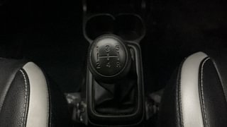 Used 2020 maruti-suzuki S-Presso VXI Plus Petrol Manual interior GEAR  KNOB VIEW