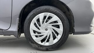 Used 2017 Honda City SV Petrol Manual tyres RIGHT FRONT TYRE RIM VIEW