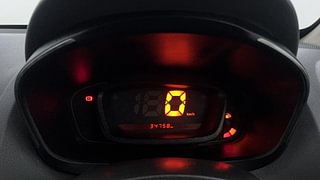 Used 2017 Renault Kwid [2017-2019] RXT 1.0 SCE Special Petrol Manual interior CLUSTERMETER VIEW