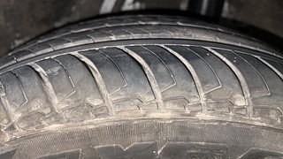 Used 2014 Honda City [2014-2017] SV Petrol Manual tyres LEFT REAR TYRE TREAD VIEW