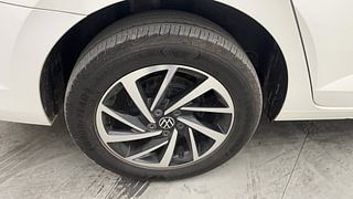 Used 2022 Volkswagen Virtus Topline 1.0 TSI AT Petrol Automatic tyres RIGHT REAR TYRE RIM VIEW