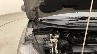 Used 2018 Honda WR-V [2017-2020] VX i-VTEC Petrol Manual engine ENGINE RIGHT SIDE HINGE & APRON VIEW