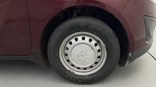 Used 2019 Mahindra Marazzo M2 8str Diesel Manual tyres RIGHT FRONT TYRE RIM VIEW
