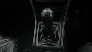 Used 2019 Maruti Suzuki Vitara Brezza [2016-2020] LDi Diesel Manual interior GEAR  KNOB VIEW