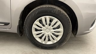 Used 2021 Maruti Suzuki Dzire VXI Petrol Manual tyres RIGHT FRONT TYRE RIM VIEW