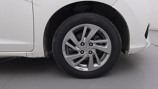 Used 2021 honda Jazz VX CVT Petrol Automatic tyres RIGHT FRONT TYRE RIM VIEW