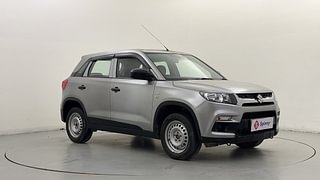 Used 2019 Maruti Suzuki Vitara Brezza [2016-2020] LDi Diesel Manual exterior RIGHT FRONT CORNER VIEW