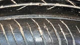 Used 2022 Renault Kiger RXZ MT Petrol Manual tyres RIGHT REAR TYRE TREAD VIEW