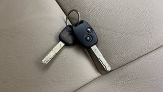 Used 2015 Honda Amaze [2013-2016] 1.2 S i-VTEC Petrol Manual extra CAR KEY VIEW