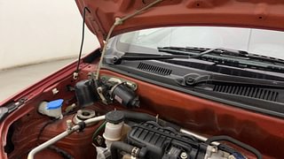 Used 2017 Maruti Suzuki Alto 800 [2016-2019] Lxi Petrol Manual engine ENGINE RIGHT SIDE HINGE & APRON VIEW