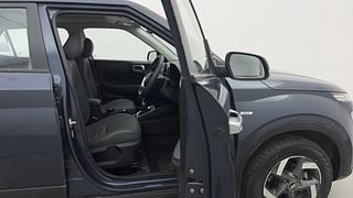 Used 2020 Hyundai Venue [2019-2022] SX 1.0 (O) Turbo iMT Petrol Manual interior RIGHT SIDE FRONT DOOR CABIN VIEW