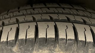 Used 2015 Hyundai Grand i10 Sportz 1.2 Kappa VTVT Petrol Manual tyres RIGHT FRONT TYRE TREAD VIEW