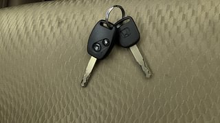 Used 2014 Honda Amaze [2013-2016] 1.2 S i-VTEC Petrol Manual extra CAR KEY VIEW