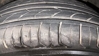 Used 2015 Honda Amaze [2013-2016] 1.2 S i-VTEC Petrol Manual tyres LEFT REAR TYRE TREAD VIEW