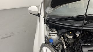 Used 2014 Honda Amaze [2013-2016] 1.2 S i-VTEC Petrol Manual engine ENGINE RIGHT SIDE HINGE & APRON VIEW