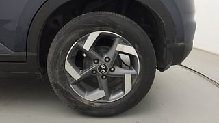 Used 2020 Hyundai Venue [2019-2022] SX 1.0 (O) Turbo iMT Petrol Manual tyres LEFT REAR TYRE RIM VIEW
