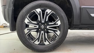 Used 2022 Renault Kiger RXZ MT Petrol Manual tyres RIGHT REAR TYRE RIM VIEW