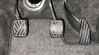 Used 2018 Maruti Suzuki Wagon R 1.0 [2010-2019] VXi Petrol Manual interior PEDALS VIEW