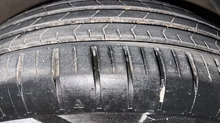 Used 2021 Maruti Suzuki Dzire ZXI AMT Petrol Automatic tyres RIGHT FRONT TYRE TREAD VIEW