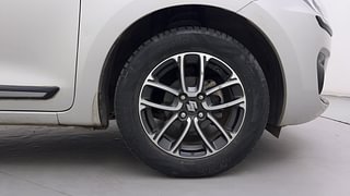 Used 2019 Maruti Suzuki Swift [2017-2021] ZXi Plus AMT Petrol Automatic tyres RIGHT FRONT TYRE RIM VIEW