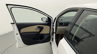 Used 2017 Volkswagen Polo [2015-2019] Highline1.2L (P) Petrol Manual interior LEFT FRONT DOOR OPEN VIEW