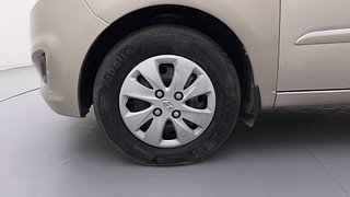 Used 2012 Hyundai i10 [2010-2016] Sportz AT Petrol Petrol Automatic tyres LEFT FRONT TYRE RIM VIEW