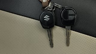 Used 2018 Maruti Suzuki Wagon R 1.0 [2010-2019] VXi Petrol Manual extra CAR KEY VIEW