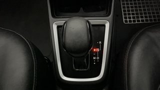 Used 2020 Maruti Suzuki Swift [2017-2021] ZXi AMT Petrol Automatic interior GEAR  KNOB VIEW