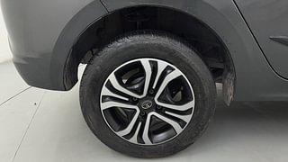 Used 2022 Tata Tigor Revotron XZ+ CNG Petrol+cng Manual tyres RIGHT REAR TYRE RIM VIEW