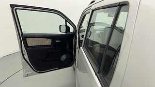 Used 2018 Maruti Suzuki Wagon R 1.0 [2010-2019] VXi Petrol Manual interior LEFT FRONT DOOR OPEN VIEW