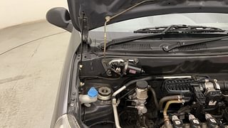 Used 2017 Maruti Suzuki Alto 800 [2016-2019] Vxi Petrol Manual engine ENGINE RIGHT SIDE HINGE & APRON VIEW