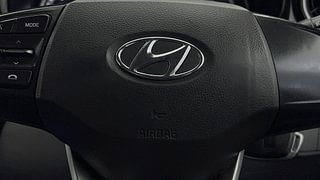 Used 2020 Hyundai Grand i10 Nios Sportz AMT 1.2 Kappa VTVT Petrol Automatic top_features Airbags