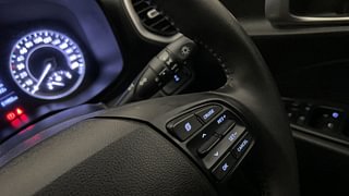 Used 2021 Hyundai Venue [2019-2022] SX 1.0  Turbo iMT Petrol Manual top_features Cruise control