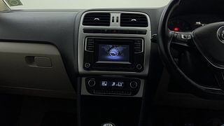 Used 2017 Volkswagen Polo [2015-2019] Highline1.2L (P) Petrol Manual interior MUSIC SYSTEM & AC CONTROL VIEW