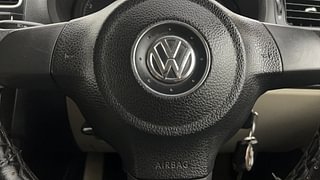 Used 2012 Volkswagen Polo [2010-2014] Highline1.2L (P) Petrol Manual top_features Airbags