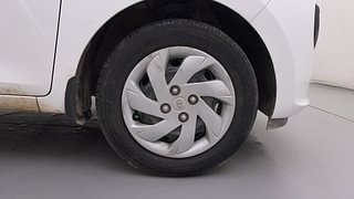 Used 2020 Hyundai New Santro 1.1 Sportz MT Petrol Manual tyres RIGHT FRONT TYRE RIM VIEW