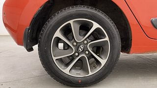 Used 2017 Hyundai Grand i10 [2017-2020] Asta 1.2 Kappa VTVT Petrol Manual tyres RIGHT REAR TYRE RIM VIEW