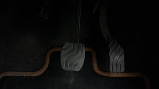 Used 2017 Renault Kwid [2015-2019] 1.0 RXL AMT Petrol Automatic interior PEDALS VIEW
