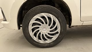 Used 2015 Maruti Suzuki Alto K10 [2014-2019] VXI AMT Petrol Automatic tyres LEFT FRONT TYRE RIM VIEW