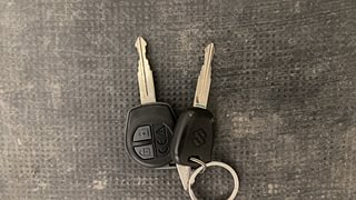 Used 2017 Maruti Suzuki Alto 800 [2016-2019] Vxi Petrol Manual extra CAR KEY VIEW