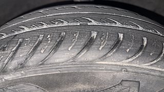 Used 2012 Hyundai i10 [2010-2016] Sportz AT Petrol Petrol Automatic tyres RIGHT FRONT TYRE TREAD VIEW