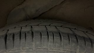 Used 2011 Hyundai i10 Sportz 1.2 Kappa2 Petrol Manual tyres LEFT REAR TYRE TREAD VIEW