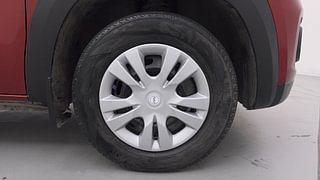 Used 2017 Renault Kwid [2017-2019] RXT 1.0 SCE Special Petrol Manual tyres RIGHT FRONT TYRE RIM VIEW