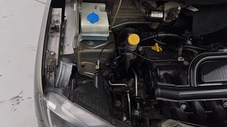 Used 2017 Renault Kwid [2017-2019] RXT 1.0 SCE Special Petrol Manual engine ENGINE RIGHT SIDE VIEW