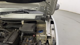 Used 2019 Renault Kwid [2015-2019] 1.0 RXL AMT Petrol Automatic engine ENGINE LEFT SIDE HINGE & APRON VIEW