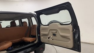 Used 2017 Mahindra TUV300 [2015-2020] T8 mHAWK100 Diesel Manual interior DICKY DOOR OPEN VIEW