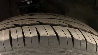 Used 2017 Maruti Suzuki Alto 800 [2016-2019] Vxi Petrol Manual tyres RIGHT FRONT TYRE TREAD VIEW